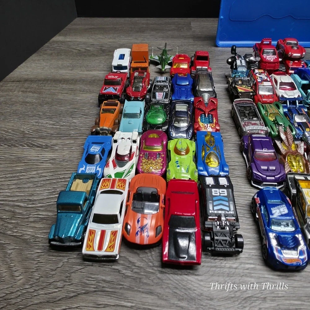 Huge 148 Hotwheels Matchbox And More Diecast Cars Bundle With Carrying Case